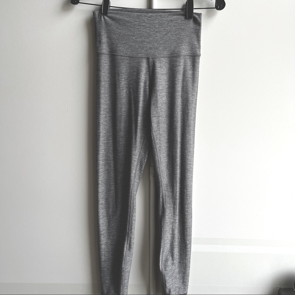 Lululemon heathered 25 “ crop ultra soft tights S 4